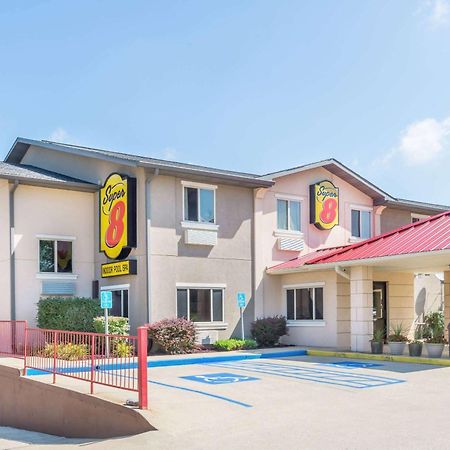 Super 8 By Wyndham Bloomington University Area Luaran gambar